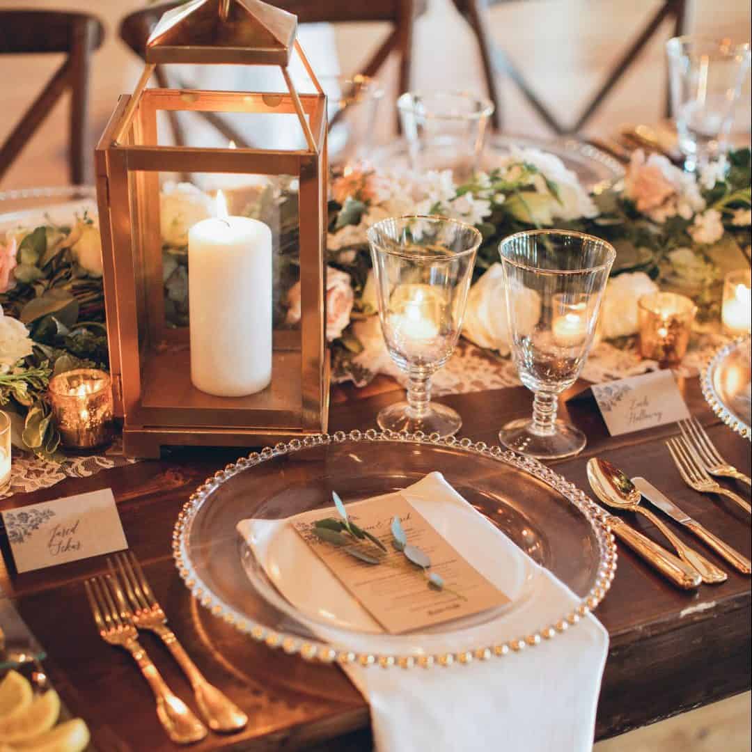 6 Chic Ideas For a Rustic Wedding Theme