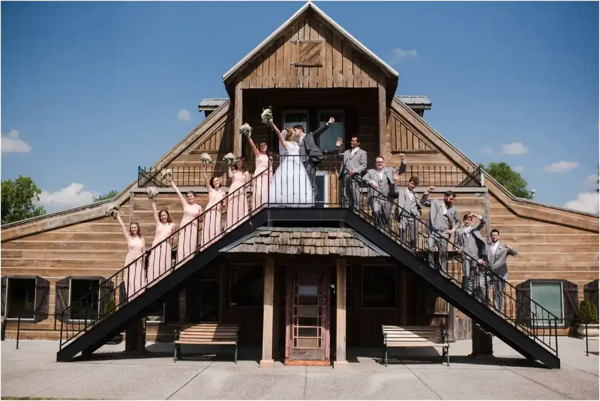 A Rustic-Chic Wedding on a Tennessee Farm